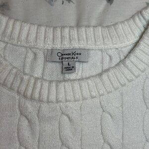 White Crew Neck Crop Cable Knit Sweater Woman’s Large by Orange Kiss